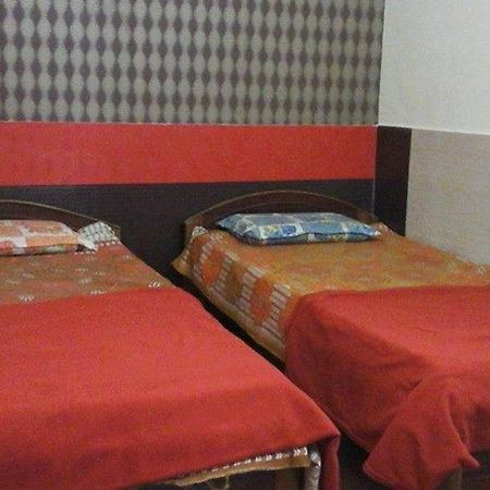 Hotel Guru Kripa Jamshedpur Exteriör bild